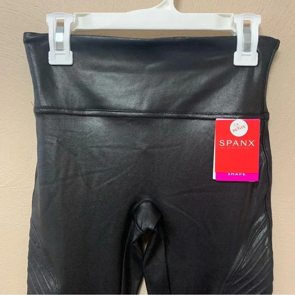 Spanx Faux Leather Moto Leggings Black Size XS Petite NWT New - Picture 5 of 16